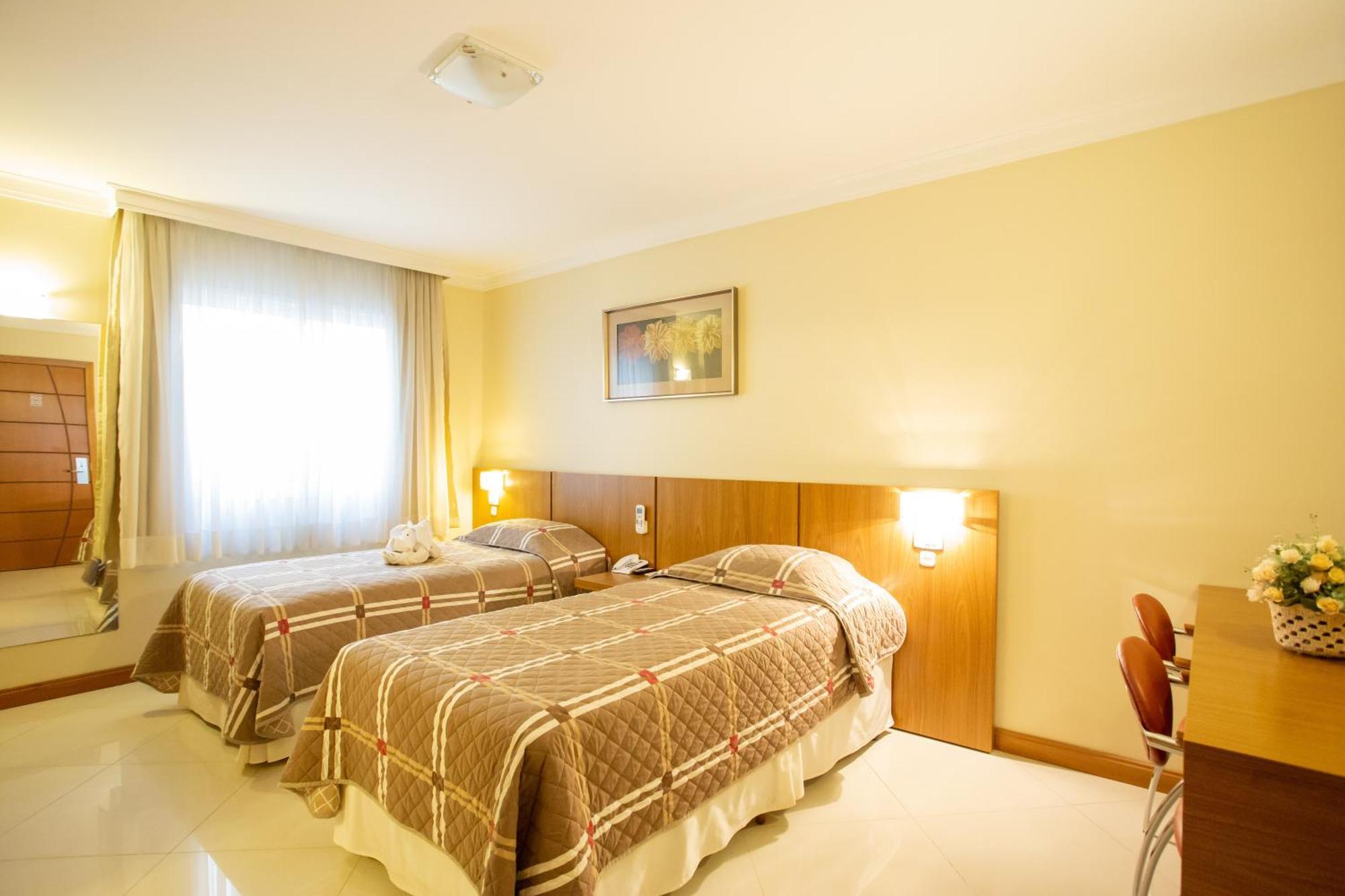 Barbur Center Hotel Ponta Grossa  Eksteriør bilde